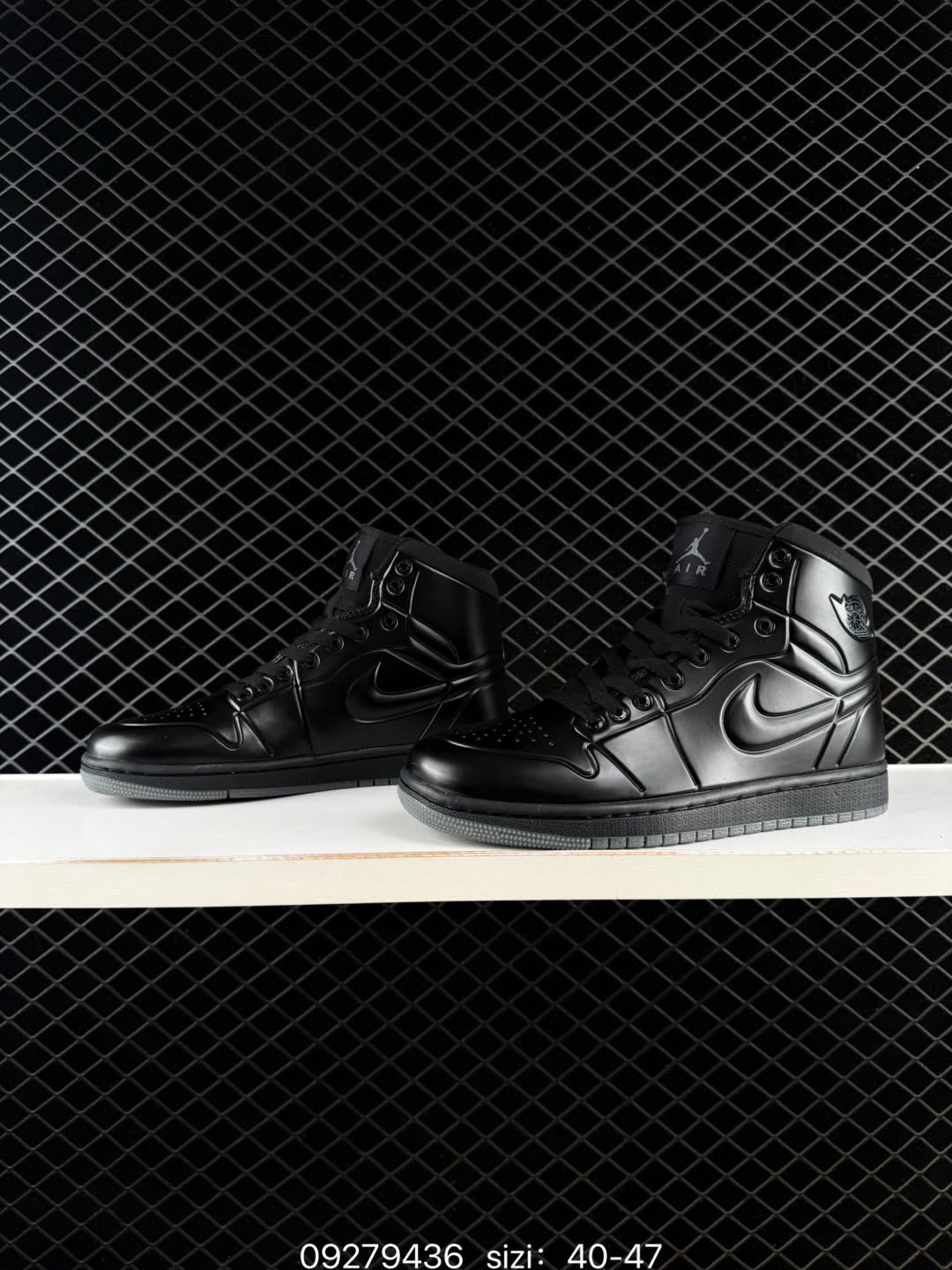 Nike Air Jordan 1 Retro Mid AJ1-414823-002